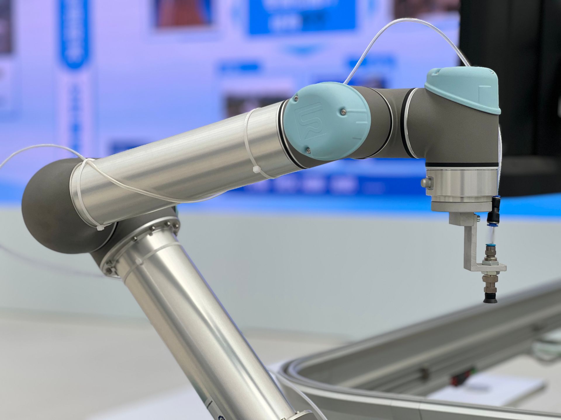 An industrial robotic gripper at work